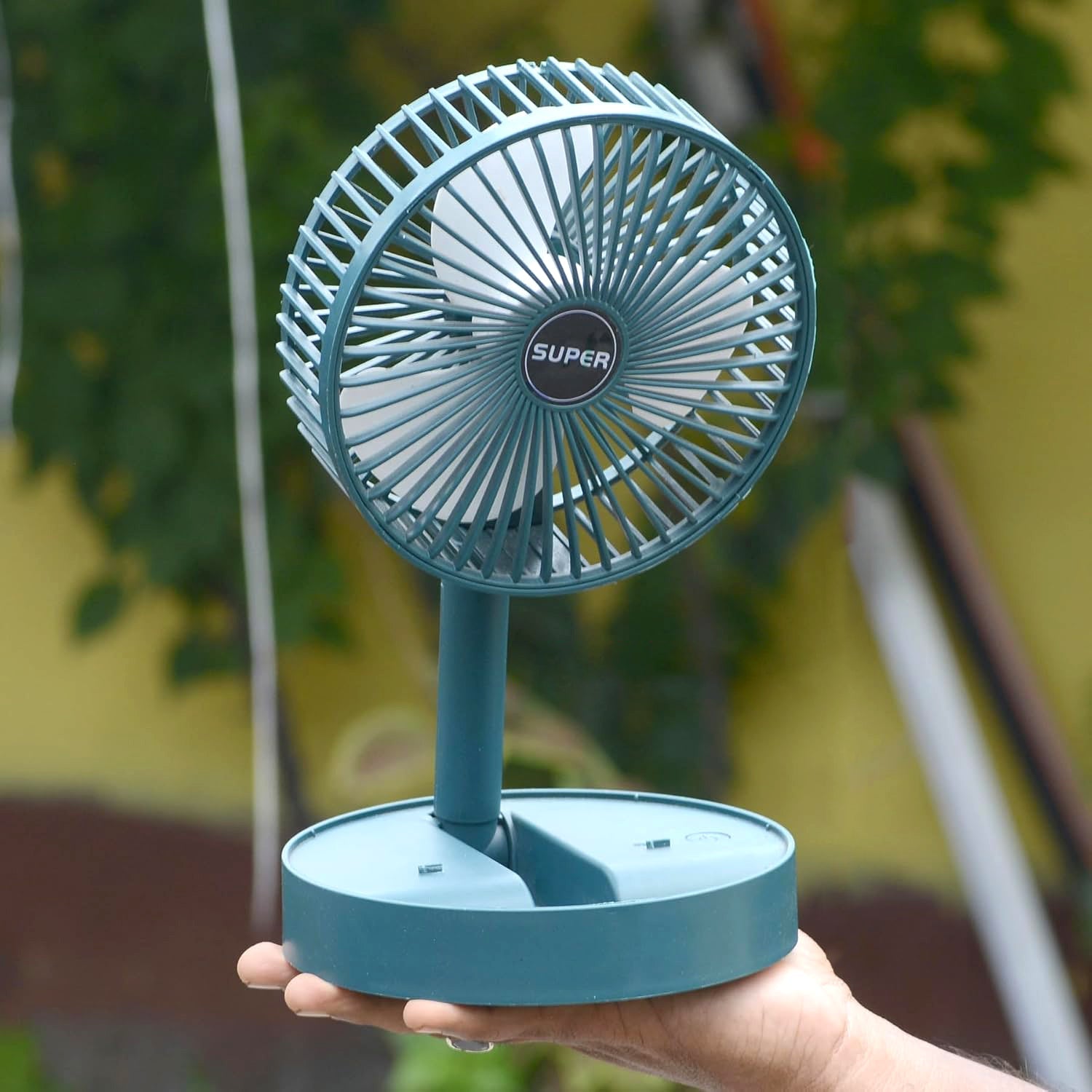 Adjustable Portable Desktop Fan - Telescopic Silent Personal Cooling for Office & Travel (Battery Not Include) Adjustable Portable Desktop Fan - Telescopic Silent Personal Cooling for Office & Travel (Battery Not Include)
